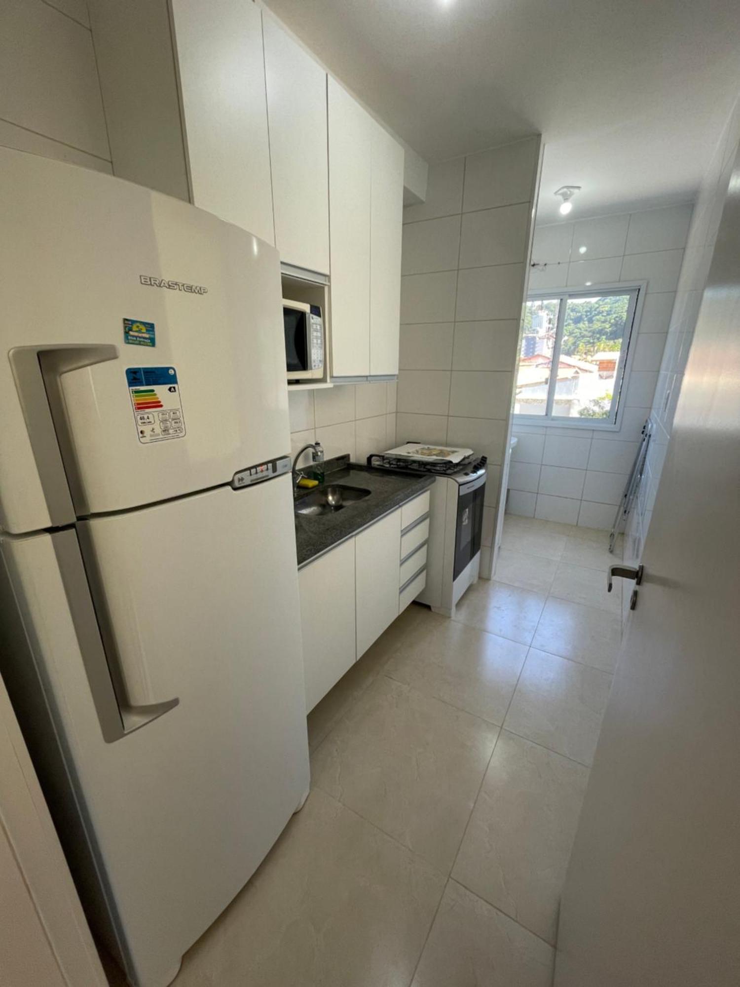 Apartamento Pratico A 850 Metros Da Praia Da Martim De Sa Caraguatatuba Exterior photo